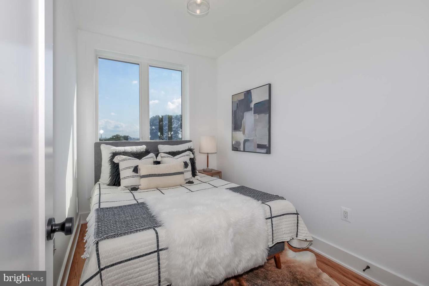 426 MANOR PL NW #3, WASHINGTON, District Of Columbia 20010, 3 Bedrooms Bedrooms, ,2 BathroomsBathrooms,Residential,For sale,426 MANOR PL NW #3,DCDC2191198 MLS # DCDC2191198