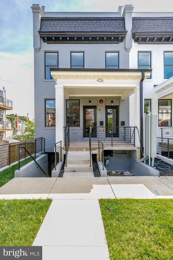 426 MANOR PL NW #3, WASHINGTON, District Of Columbia 20010, 3 Bedrooms Bedrooms, ,2 BathroomsBathrooms,Residential,For sale,426 MANOR PL NW #3,DCDC2191198 MLS # DCDC2191198