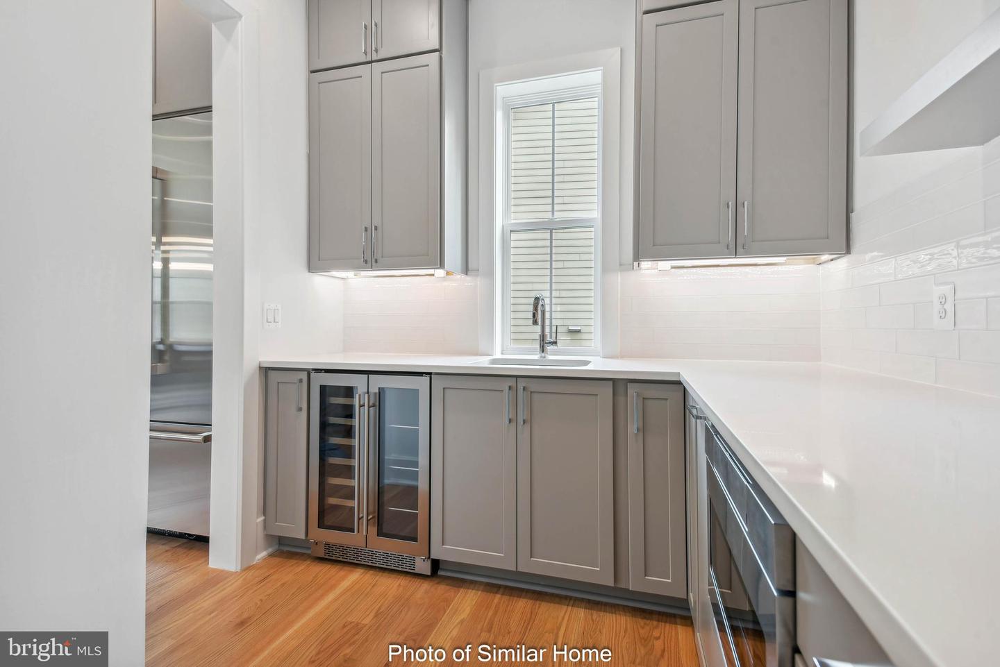 7703 LUNCEFORD LN, FALLS CHURCH, Virginia 22043, 6 Bedrooms Bedrooms, ,2 BathroomsBathrooms,Residential,For sale,7703 LUNCEFORD LN,VAFX2229038 MLS # VAFX2229038