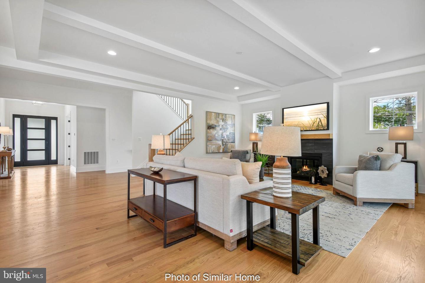 7703 LUNCEFORD LN, FALLS CHURCH, Virginia 22043, 6 Bedrooms Bedrooms, ,2 BathroomsBathrooms,Residential,For sale,7703 LUNCEFORD LN,VAFX2229038 MLS # VAFX2229038