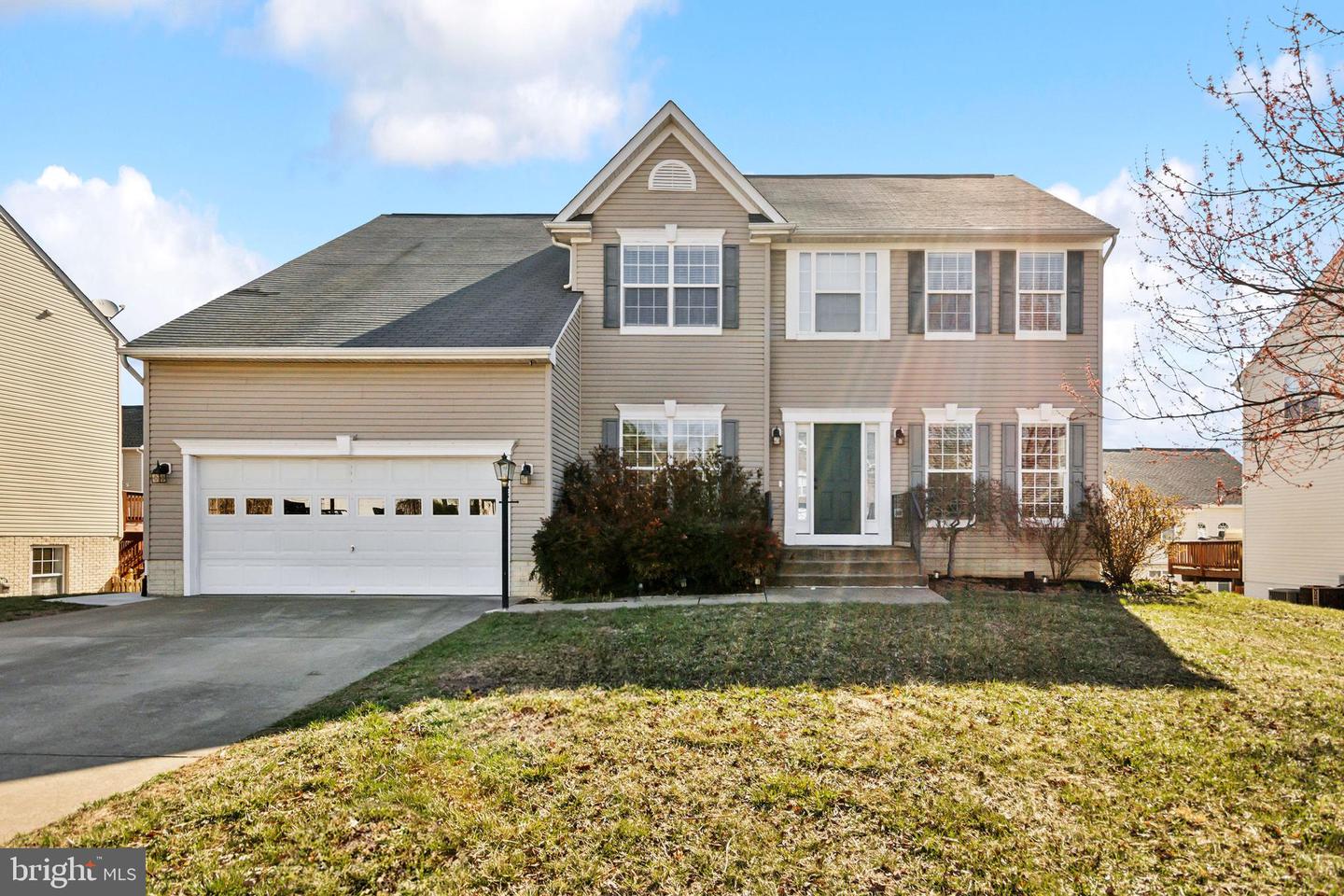 10325 LEES CROSSING LN, FREDERICKSBURG, Virginia 22408, 4 Bedrooms Bedrooms, ,2 BathroomsBathrooms,Residential,For sale,10325 LEES CROSSING LN,VASP2031596 MLS # VASP2031596