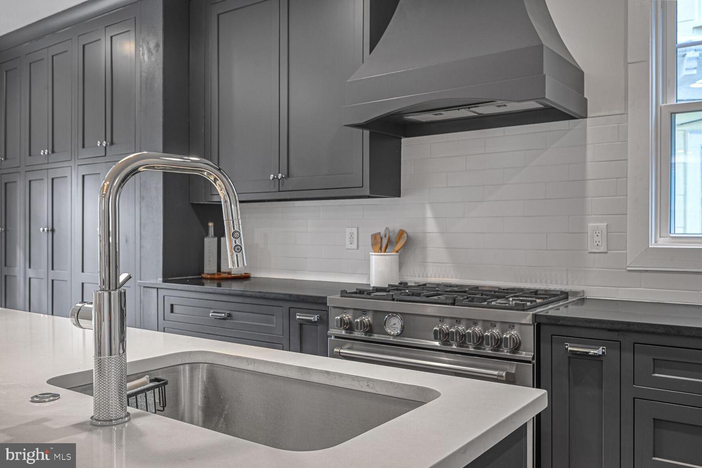 3410 MORRISON ST NW, WASHINGTON, District Of Columbia 20015, 6 Bedrooms Bedrooms, ,6 BathroomsBathrooms,Residential,For sale,3410 MORRISON ST NW,DCDC2191334 MLS # DCDC2191334