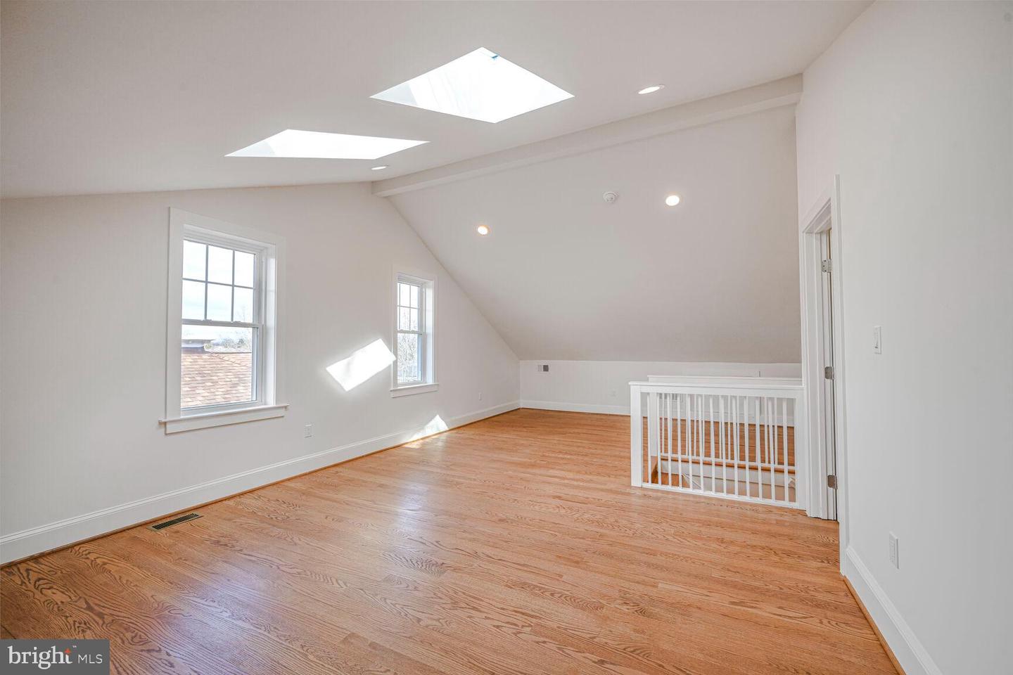 3410 MORRISON ST NW, WASHINGTON, District Of Columbia 20015, 6 Bedrooms Bedrooms, ,6 BathroomsBathrooms,Residential,For sale,3410 MORRISON ST NW,DCDC2191334 MLS # DCDC2191334