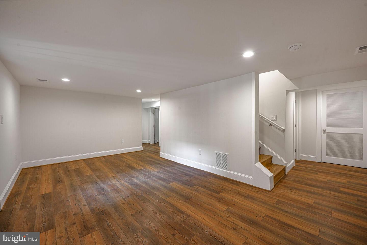 3410 MORRISON ST NW, WASHINGTON, District Of Columbia 20015, 6 Bedrooms Bedrooms, ,6 BathroomsBathrooms,Residential,For sale,3410 MORRISON ST NW,DCDC2191334 MLS # DCDC2191334
