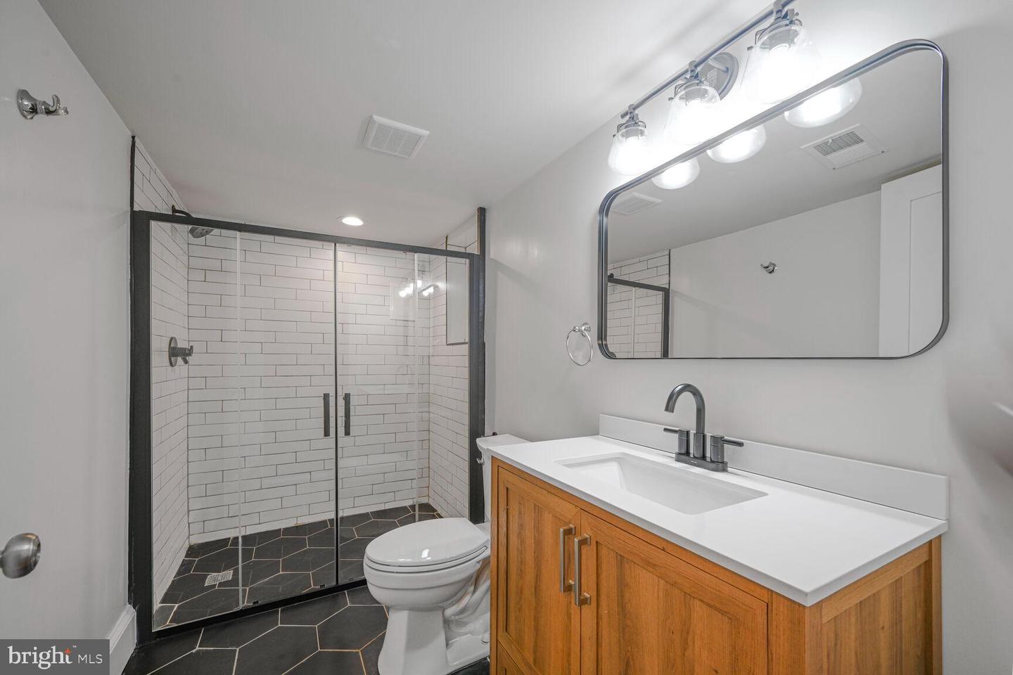 3410 MORRISON ST NW, WASHINGTON, District Of Columbia 20015, 6 Bedrooms Bedrooms, ,6 BathroomsBathrooms,Residential,For sale,3410 MORRISON ST NW,DCDC2191334 MLS # DCDC2191334