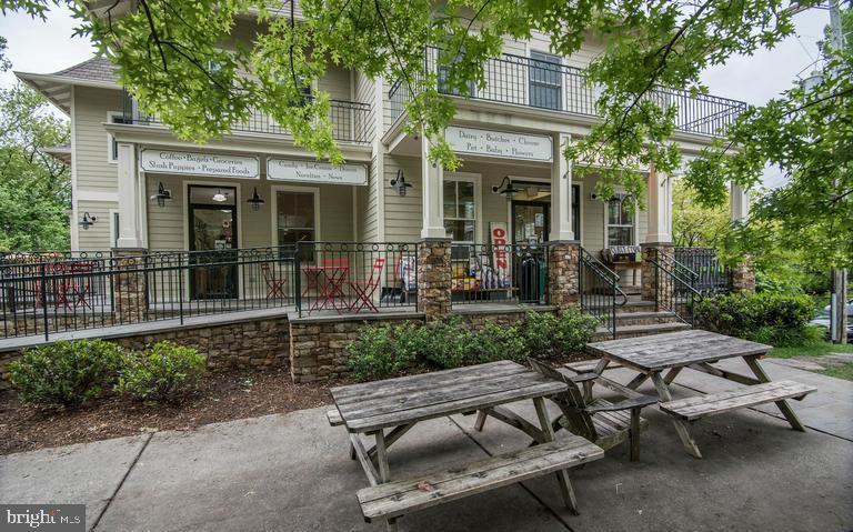 3410 MORRISON ST NW, WASHINGTON, District Of Columbia 20015, 6 Bedrooms Bedrooms, ,6 BathroomsBathrooms,Residential,For sale,3410 MORRISON ST NW,DCDC2191334 MLS # DCDC2191334