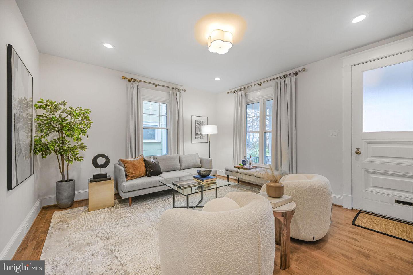 3410 MORRISON ST NW, WASHINGTON, District Of Columbia 20015, 6 Bedrooms Bedrooms, ,6 BathroomsBathrooms,Residential,For sale,3410 MORRISON ST NW,DCDC2191334 MLS # DCDC2191334