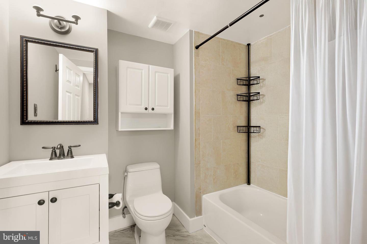 4120 14TH ST NW #B4, WASHINGTON, District Of Columbia 20011, 2 Bedrooms Bedrooms, ,1 BathroomBathrooms,Residential,For sale,4120 14TH ST NW #B4,DCDC2191420 MLS # DCDC2191420
