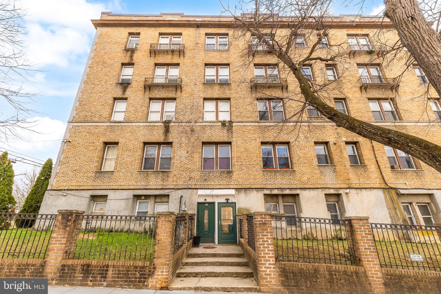4120 14TH ST NW #B4, WASHINGTON, District Of Columbia 20011, 2 Bedrooms Bedrooms, ,1 BathroomBathrooms,Residential,For sale,4120 14TH ST NW #B4,DCDC2191420 MLS # DCDC2191420