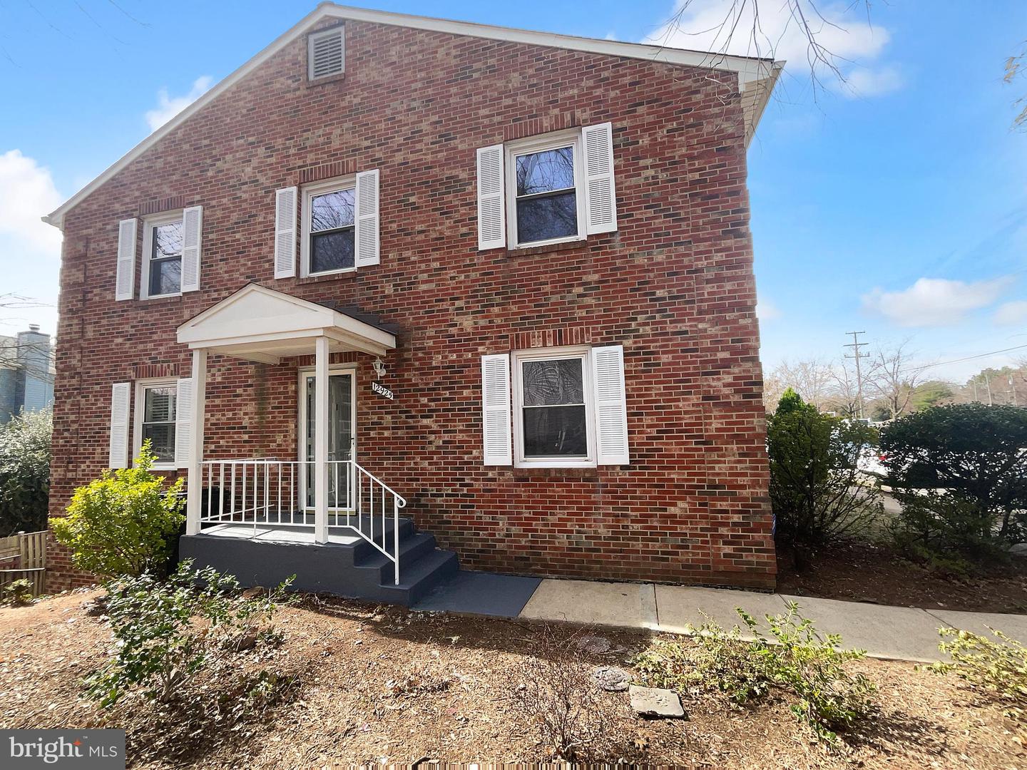 12925 ROUTE 50, FAIRFAX, Virginia 22033, 3 Bedrooms Bedrooms, ,2 BathroomsBathrooms,Residential,For sale,12925 ROUTE 50,VAFX2229260 MLS # VAFX2229260