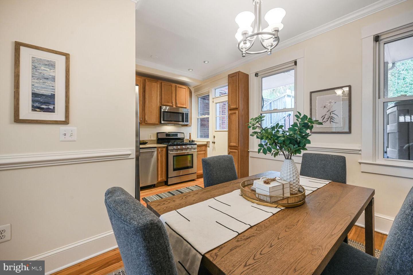 2019 37TH ST NW, WASHINGTON, District Of Columbia 20007, 2 Bedrooms Bedrooms, ,1 BathroomBathrooms,Residential,For sale,2019 37TH ST NW,DCDC2191462 MLS # DCDC2191462