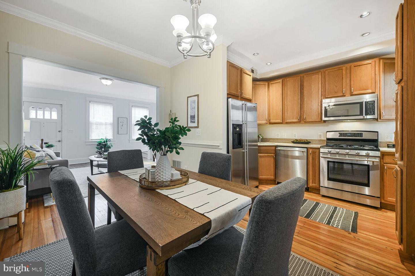 2019 37TH ST NW, WASHINGTON, District Of Columbia 20007, 2 Bedrooms Bedrooms, ,1 BathroomBathrooms,Residential,For sale,2019 37TH ST NW,DCDC2191462 MLS # DCDC2191462