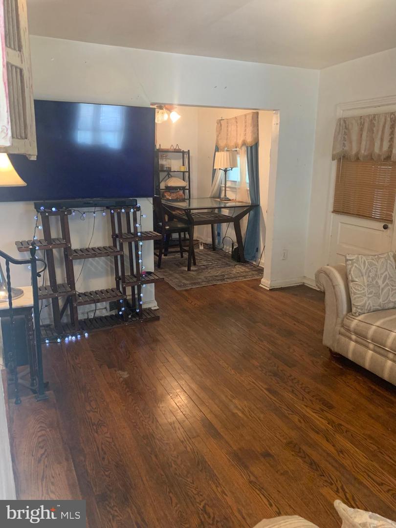 201 34TH ST NE, WASHINGTON, District Of Columbia 20019, 2 Bedrooms Bedrooms, ,1 BathroomBathrooms,Residential,For sale,201 34TH ST NE,DCDC2185866 MLS # DCDC2185866