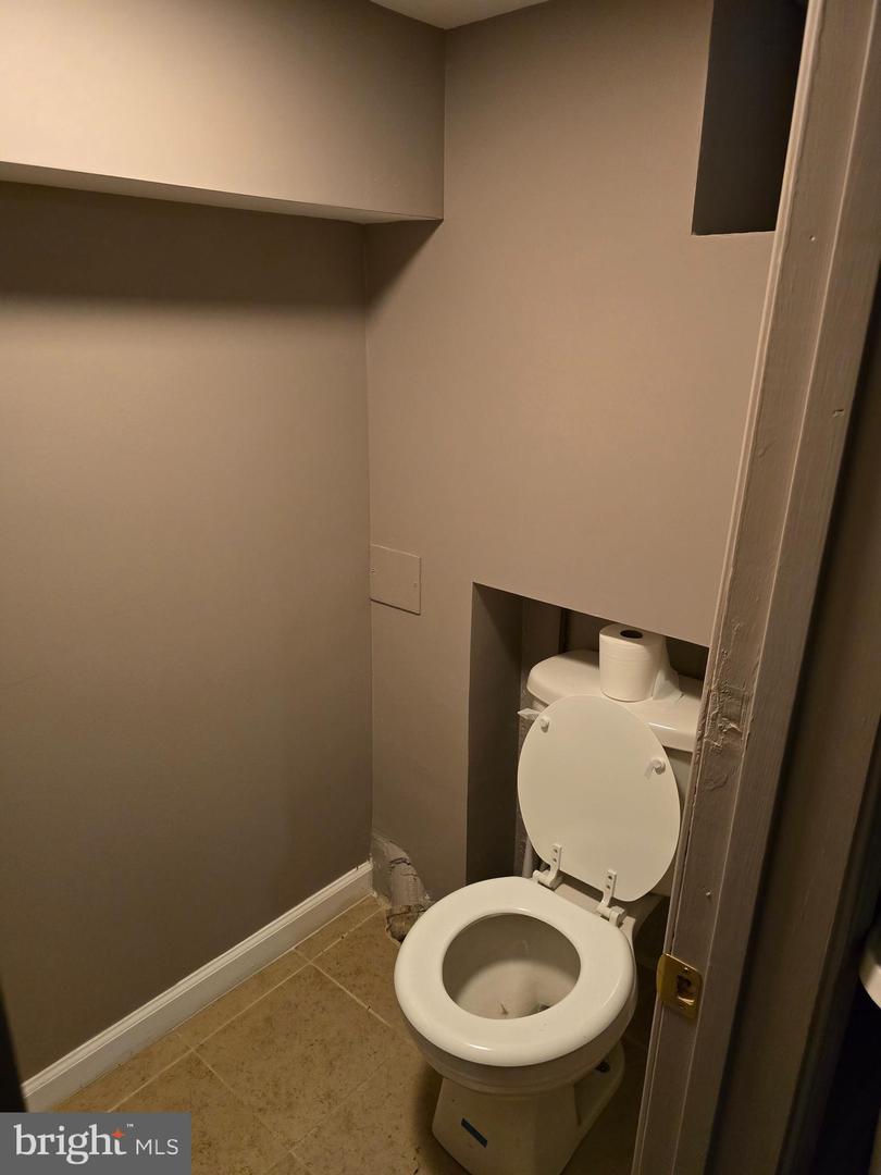 201 34TH ST NE, WASHINGTON, District Of Columbia 20019, 2 Bedrooms Bedrooms, ,1 BathroomBathrooms,Residential,For sale,201 34TH ST NE,DCDC2185866 MLS # DCDC2185866