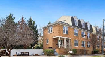 1111-B I ST, ALEXANDRIA, Virginia 22307, 4 Bedrooms Bedrooms, ,3 BathroomsBathrooms,Residential,For sale,1111-B I ST,VAFX2228910 MLS # VAFX2228910