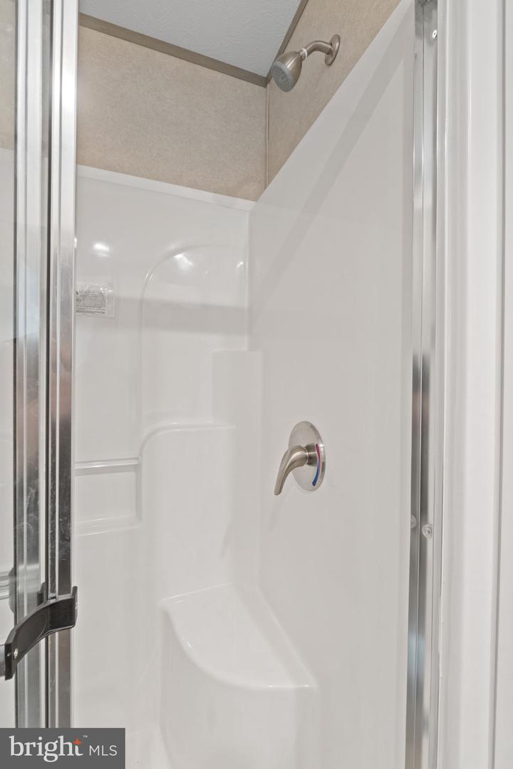 318 UNION AVE, GORDONSVILLE, Virginia 22942, 3 Bedrooms Bedrooms, ,2 BathroomsBathrooms,Residential,For sale,318 UNION AVE,VAOR2009176 MLS # VAOR2009176