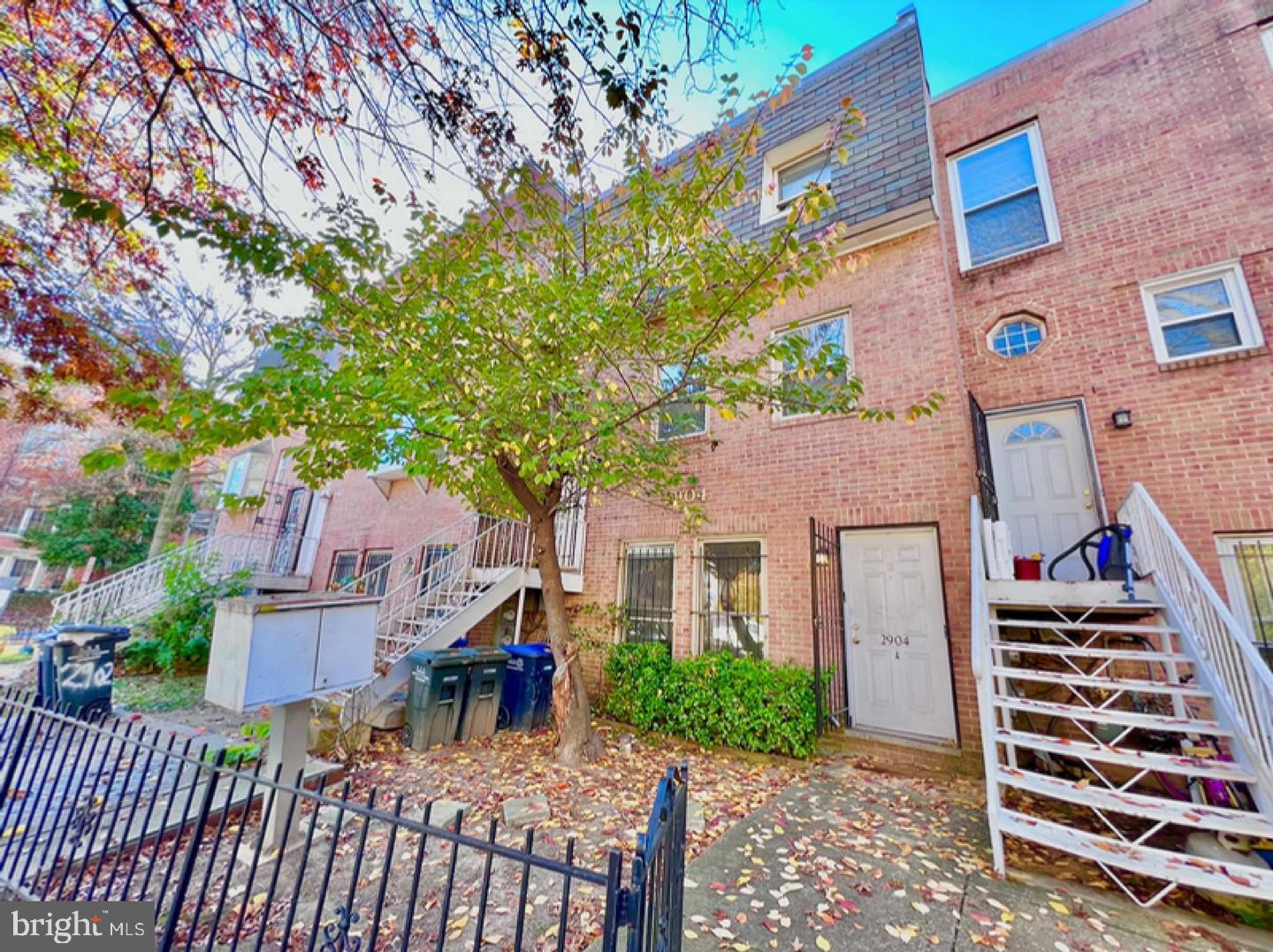 2904 11TH ST NW, WASHINGTON, District Of Columbia 20001, 5 Bedrooms Bedrooms, 5 Rooms Rooms,4 BathroomsBathrooms,Residential,For sale,2904 11TH ST NW,DCDC2191270 MLS # DCDC2191270