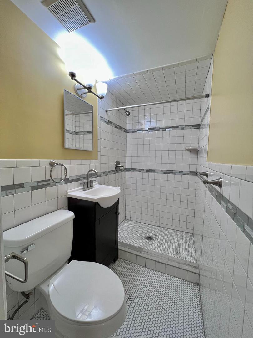 2904 11TH ST NW, WASHINGTON, District Of Columbia 20001, 5 Bedrooms Bedrooms, 5 Rooms Rooms,4 BathroomsBathrooms,Residential,For sale,2904 11TH ST NW,DCDC2191270 MLS # DCDC2191270