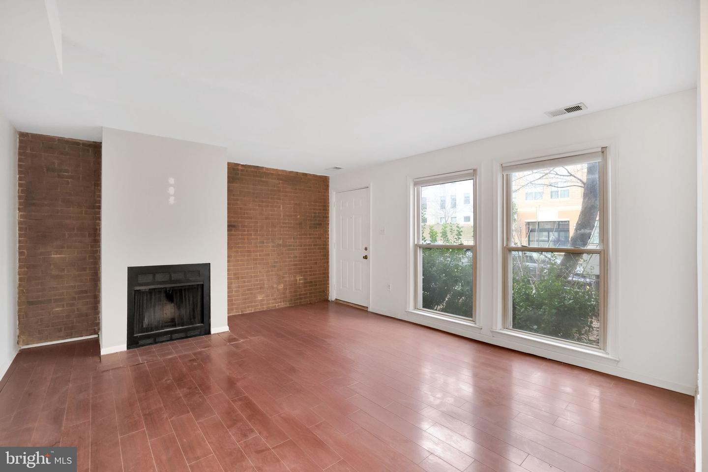 2904 11TH ST NW, WASHINGTON, District Of Columbia 20001, 5 Bedrooms Bedrooms, 5 Rooms Rooms,4 BathroomsBathrooms,Residential,For sale,2904 11TH ST NW,DCDC2191270 MLS # DCDC2191270