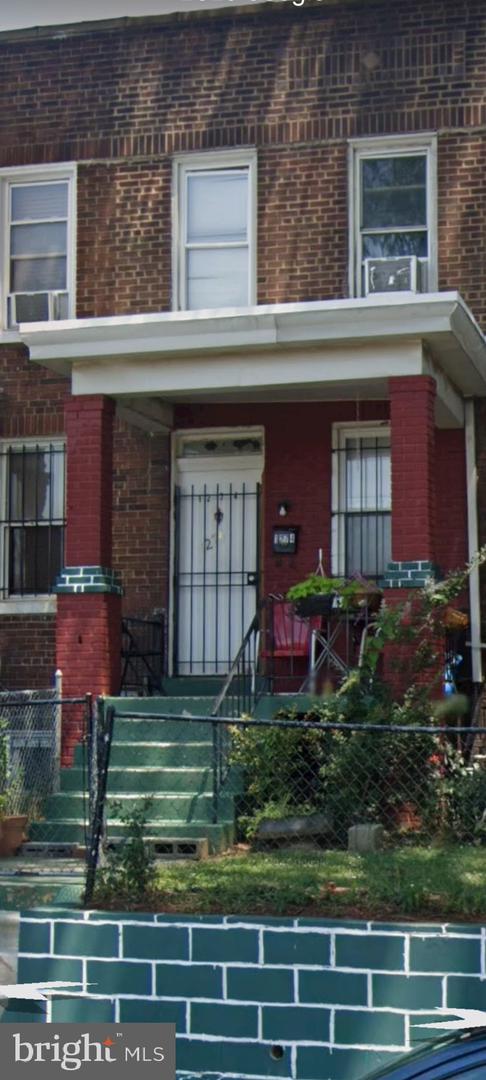 1274 NEAL ST NE, WASHINGTON, District Of Columbia 20002, 2 Bedrooms Bedrooms, ,1 BathroomBathrooms,Residential,For sale,1274 NEAL ST NE,DCDC2191502 MLS # DCDC2191502