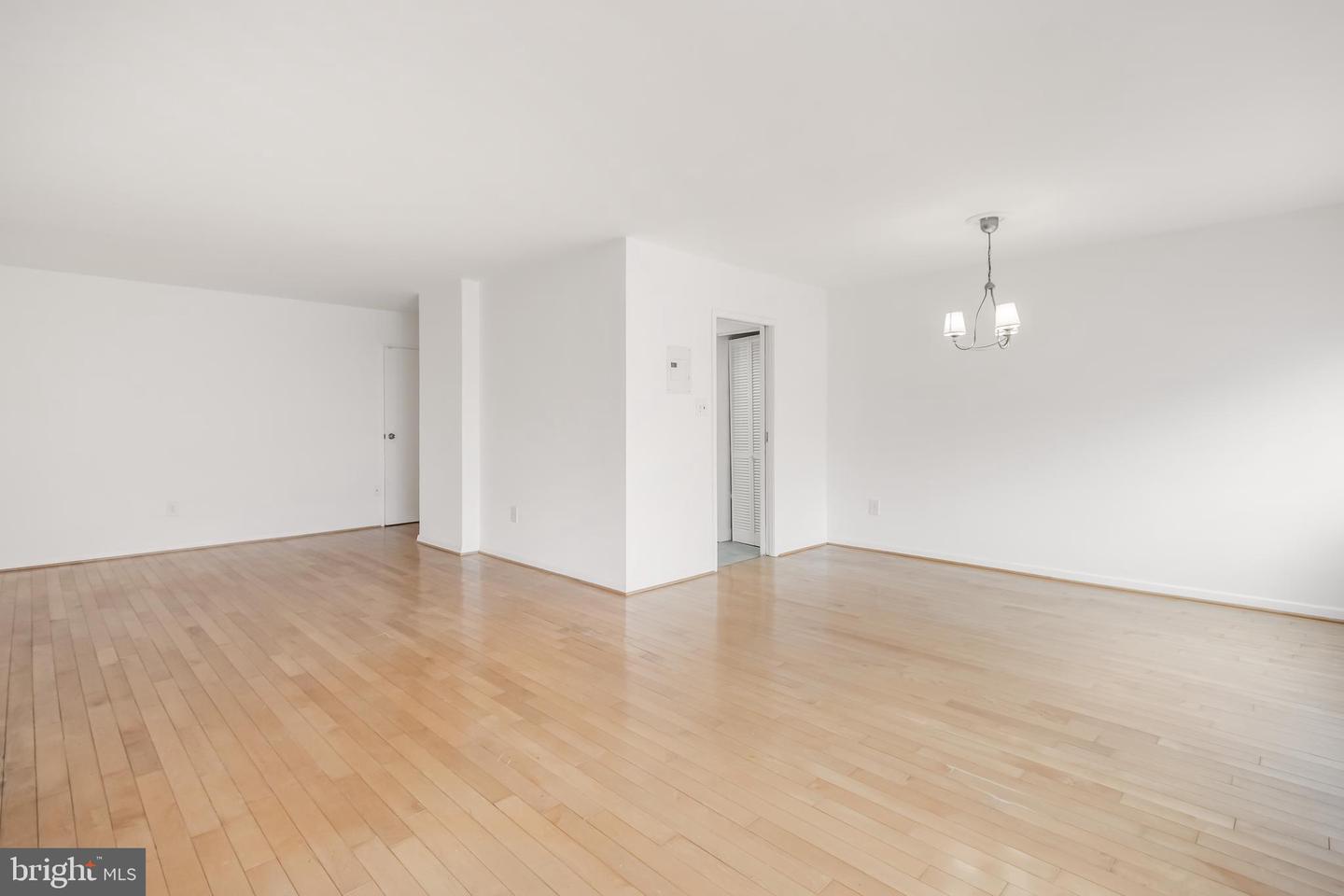 3900 TUNLAW RD NW #305, WASHINGTON, District Of Columbia 20007, 1 Bedroom Bedrooms, ,1 BathroomBathrooms,Residential,For sale,3900 TUNLAW RD NW #305,DCDC2191366 MLS # DCDC2191366