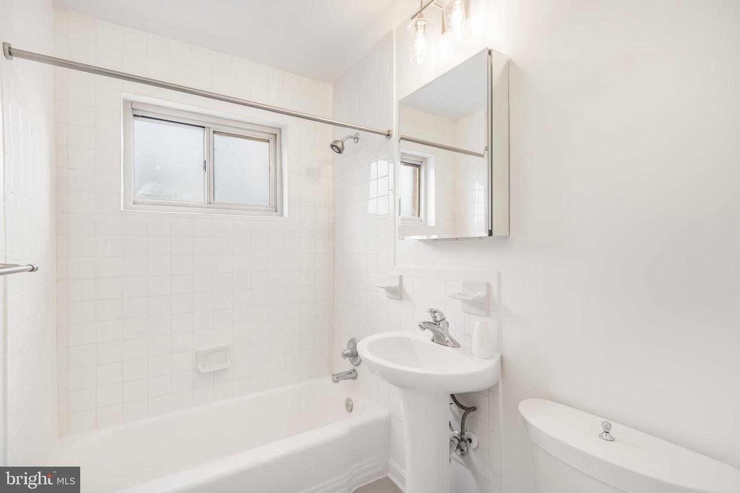 3900 TUNLAW RD NW #305, WASHINGTON, District Of Columbia 20007, 1 Bedroom Bedrooms, ,1 BathroomBathrooms,Residential,For sale,3900 TUNLAW RD NW #305,DCDC2191366 MLS # DCDC2191366