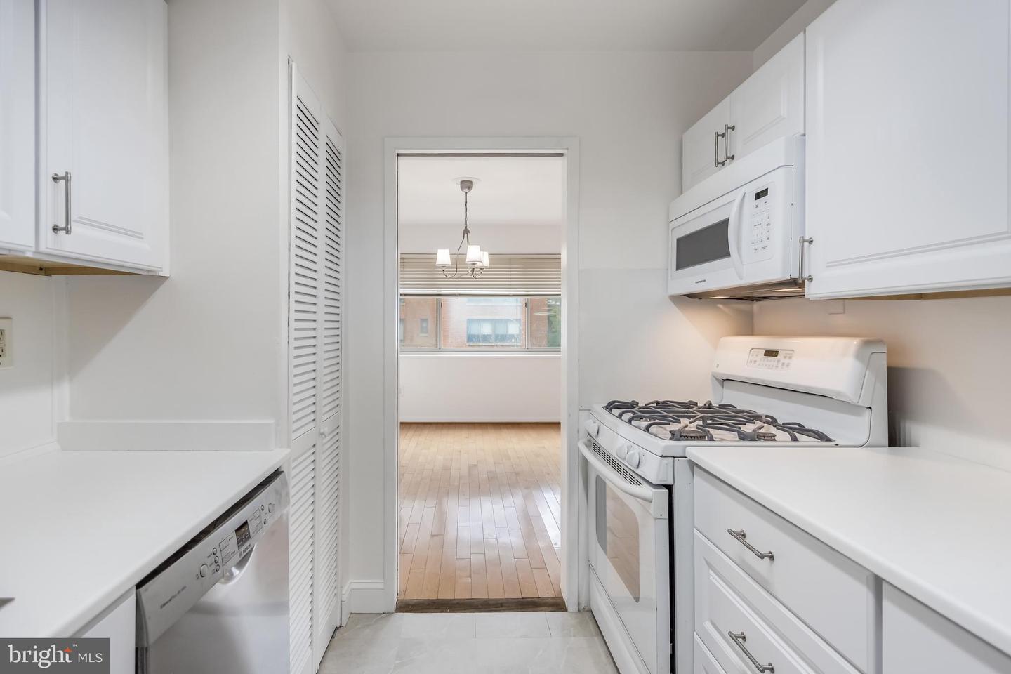 3900 TUNLAW RD NW #305, WASHINGTON, District Of Columbia 20007, 1 Bedroom Bedrooms, ,1 BathroomBathrooms,Residential,For sale,3900 TUNLAW RD NW #305,DCDC2191366 MLS # DCDC2191366