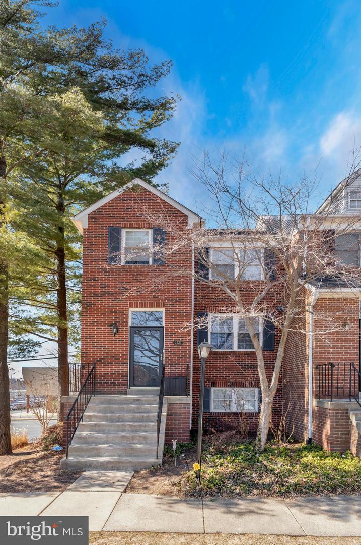 2127 DOMINION WAY, FALLS CHURCH, Virginia 22043, 5 Bedrooms Bedrooms, ,3 BathroomsBathrooms,Residential,For sale,2127 DOMINION WAY,VAFX2229380 MLS # VAFX2229380