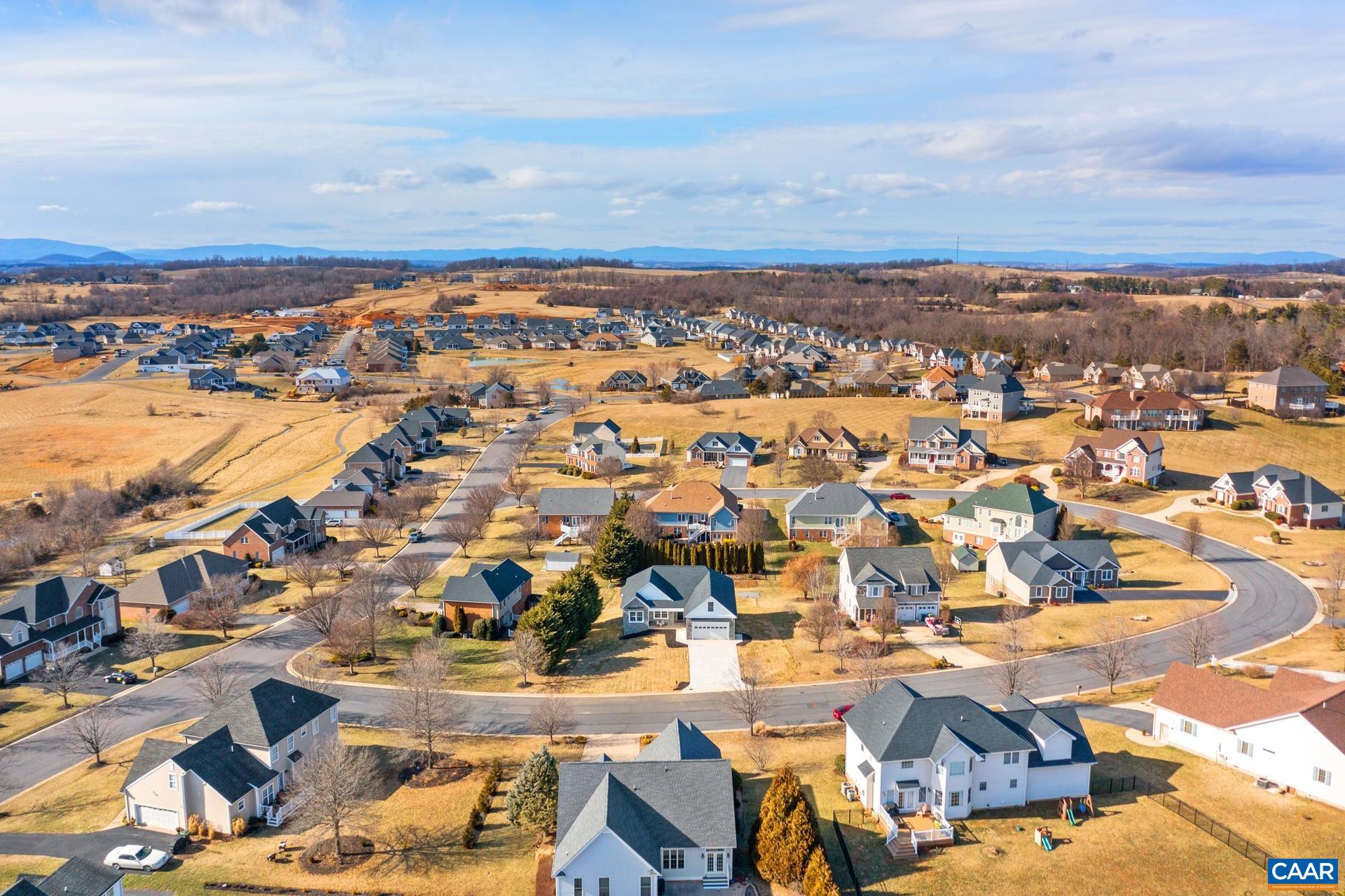 14 STONEY CREEK CIR, WAYNESBORO, Virginia 22980, 3 Bedrooms Bedrooms, ,2 BathroomsBathrooms,Residential,14 STONEY CREEK CIR,661081 MLS # 661081