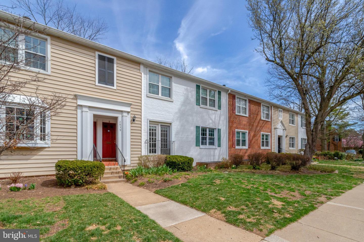 2839-C S WAKEFIELD ST #C, ARLINGTON, Virginia 22206, 3 Bedrooms Bedrooms, ,2 BathroomsBathrooms,Residential,For sale,2839-C S WAKEFIELD ST #C,VAAR2054628 MLS # VAAR2054628