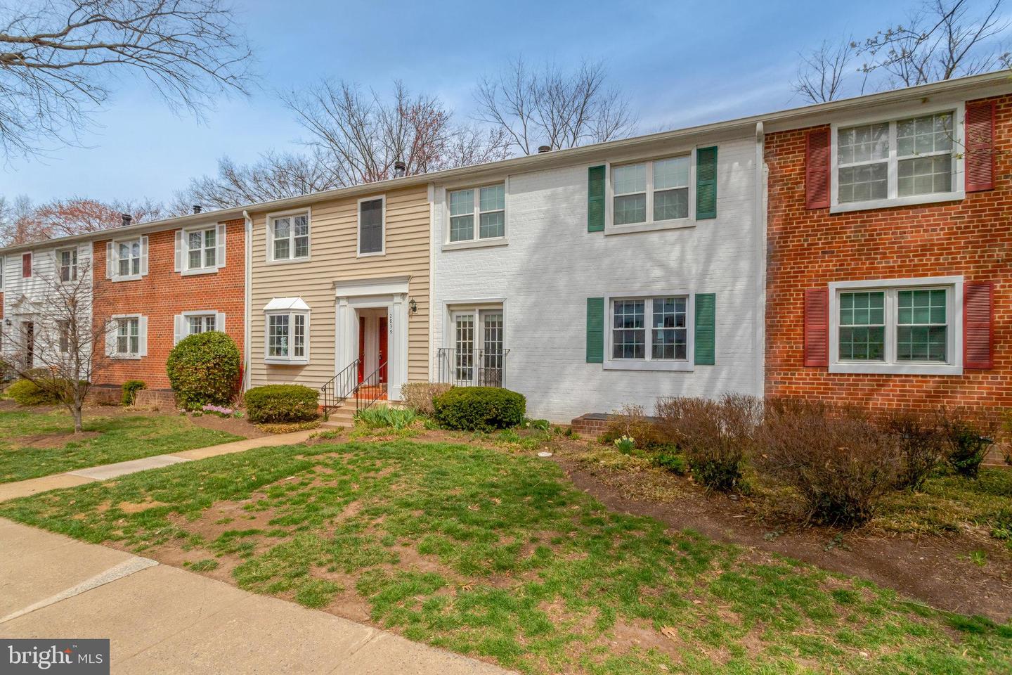 2839-C S WAKEFIELD ST #C, ARLINGTON, Virginia 22206, 3 Bedrooms Bedrooms, ,2 BathroomsBathrooms,Residential,For sale,2839-C S WAKEFIELD ST #C,VAAR2054628 MLS # VAAR2054628