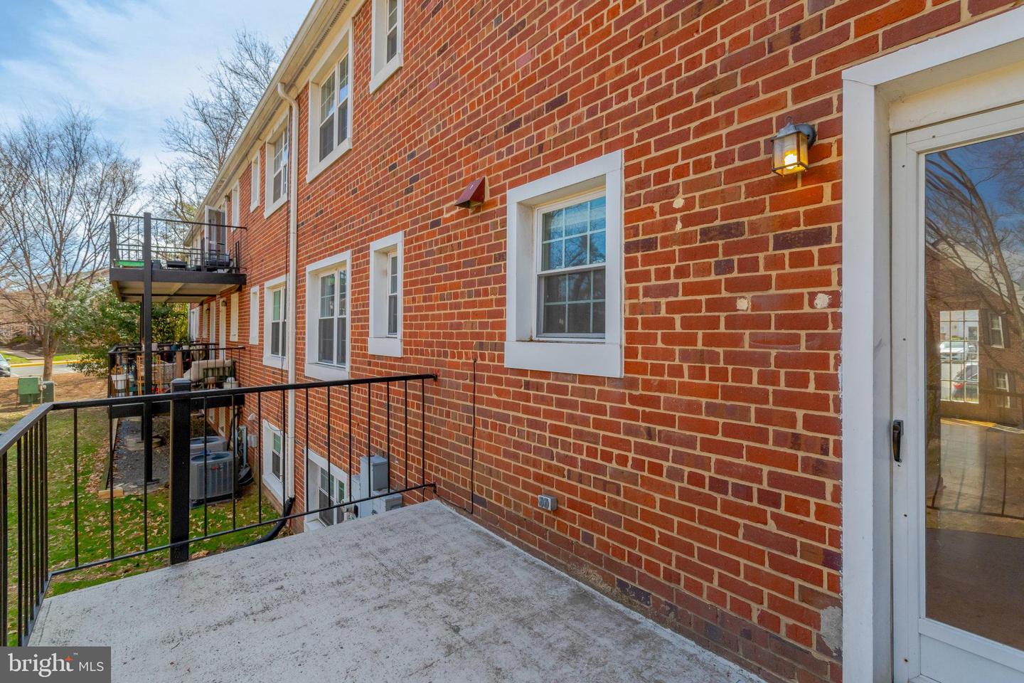 2839-C S WAKEFIELD ST #C, ARLINGTON, Virginia 22206, 3 Bedrooms Bedrooms, ,2 BathroomsBathrooms,Residential,For sale,2839-C S WAKEFIELD ST #C,VAAR2054628 MLS # VAAR2054628