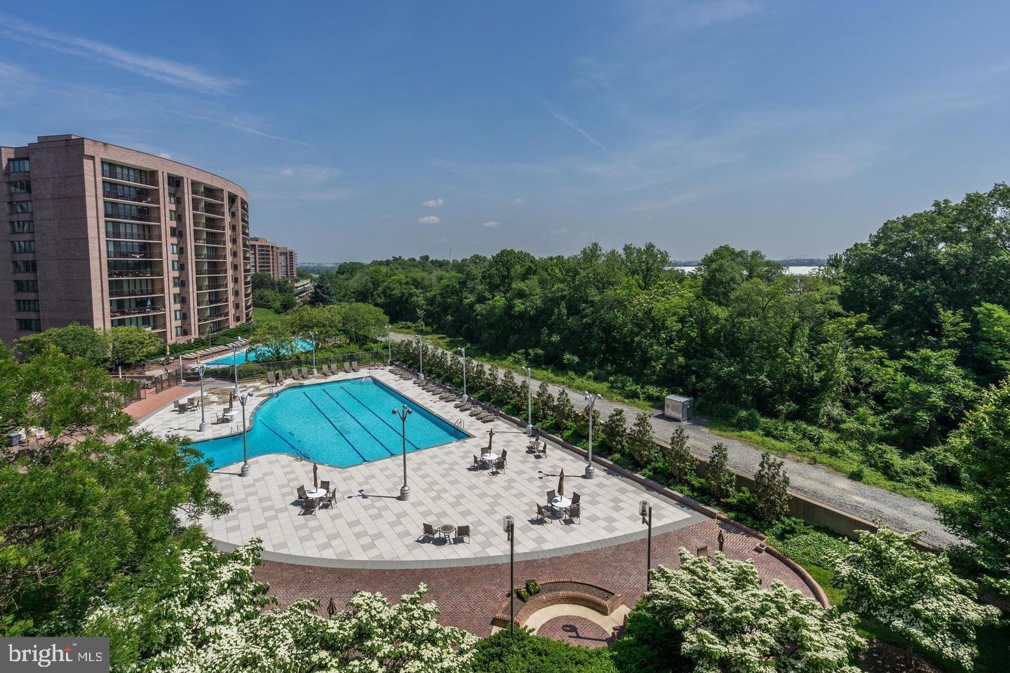 1805 CRYSTAL DR #713S, ARLINGTON, Virginia 22202, 3 Bedrooms Bedrooms, ,2 BathroomsBathrooms,Residential,For sale,1805 CRYSTAL DR #713S,VAAR2054880 MLS # VAAR2054880