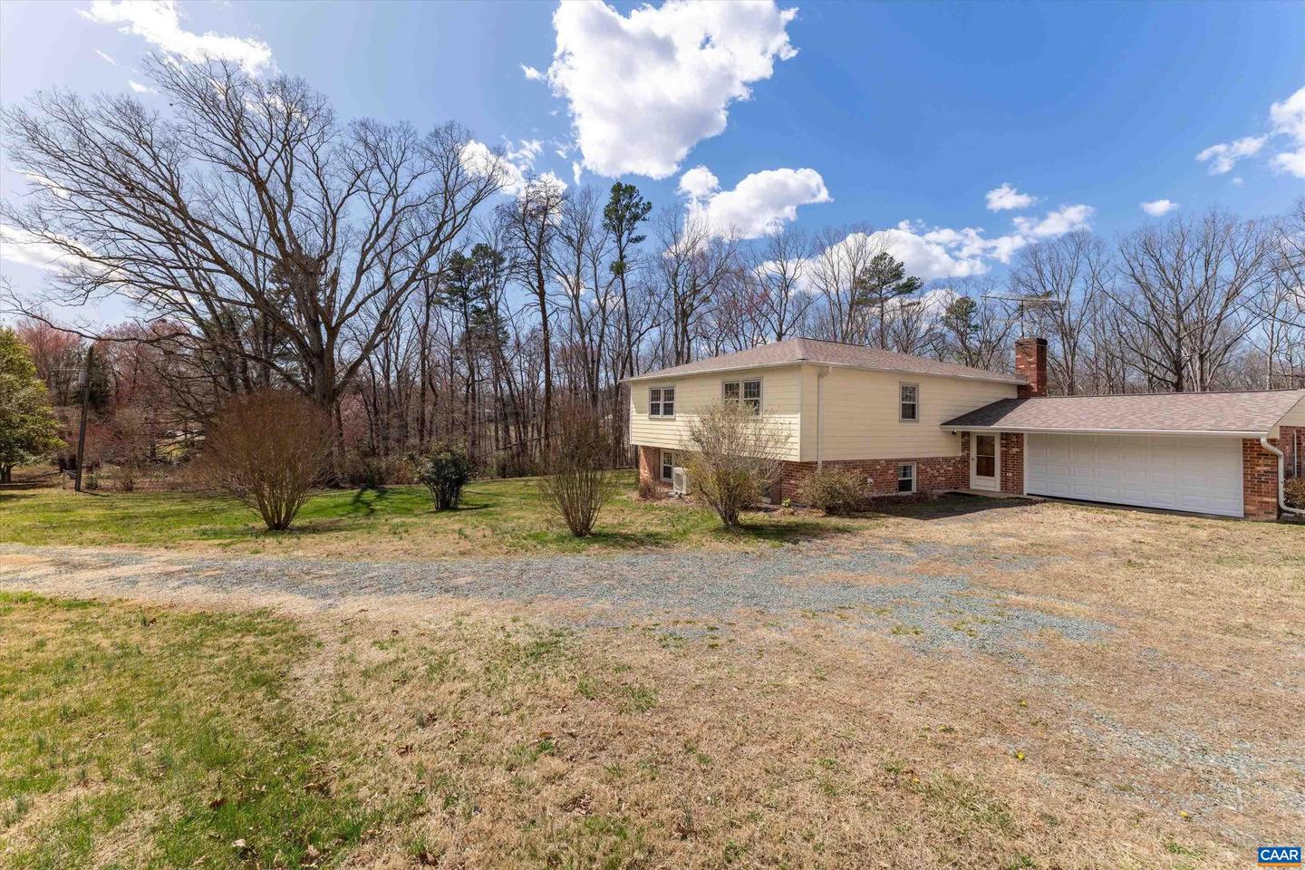 2296 THOMAS JEFFERSON PKWY, CHARLOTTESVILLE, Virginia 22902, 3 Bedrooms Bedrooms, ,3 BathroomsBathrooms,Residential,For sale,2296 THOMAS JEFFERSON PKWY,662246 MLS # 662246