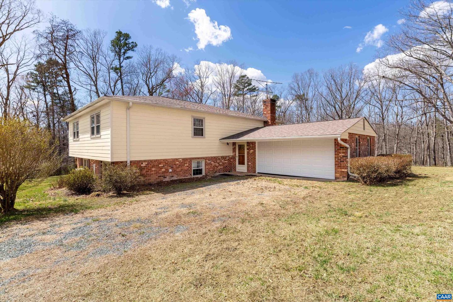 2296 THOMAS JEFFERSON PKWY, CHARLOTTESVILLE, Virginia 22902, 3 Bedrooms Bedrooms, ,3 BathroomsBathrooms,Residential,For sale,2296 THOMAS JEFFERSON PKWY,662246 MLS # 662246