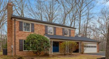 11332 VALE RD, OAKTON, Virginia 22124, 5 Bedrooms Bedrooms, ,2 BathroomsBathrooms,Residential,For sale,11332 VALE RD,VAFX2228936 MLS # VAFX2228936