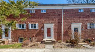 1919 N QUAKER LN, ALEXANDRIA, Virginia 22302, 2 Bedrooms Bedrooms, ,1 BathroomBathrooms,Residential,For sale,1919 N QUAKER LN,VAAX2043002 MLS # VAAX2043002