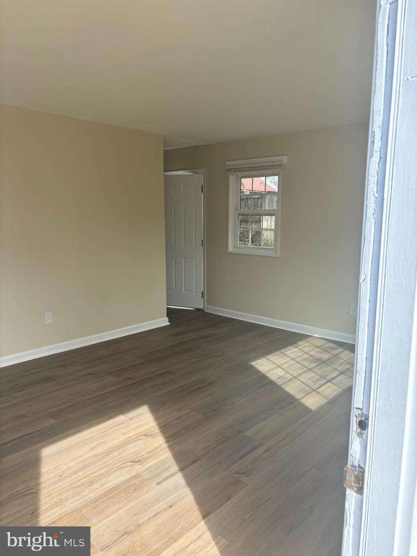 118 CABBEL DR, MANASSAS PARK, Virginia 20111, 5 Bedrooms Bedrooms, ,2 BathroomsBathrooms,Residential,For sale,118 CABBEL DR,VAMP2002924 MLS # VAMP2002924