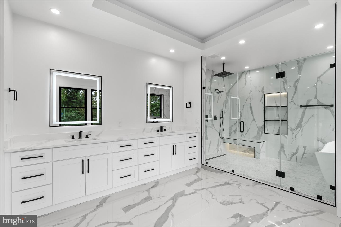 4609 WILLOW RUN DR, ANNANDALE, Virginia 22003, 7 Bedrooms Bedrooms, ,7 BathroomsBathrooms,Residential,For sale,4609 WILLOW RUN DR,VAFX2207416 MLS # VAFX2207416