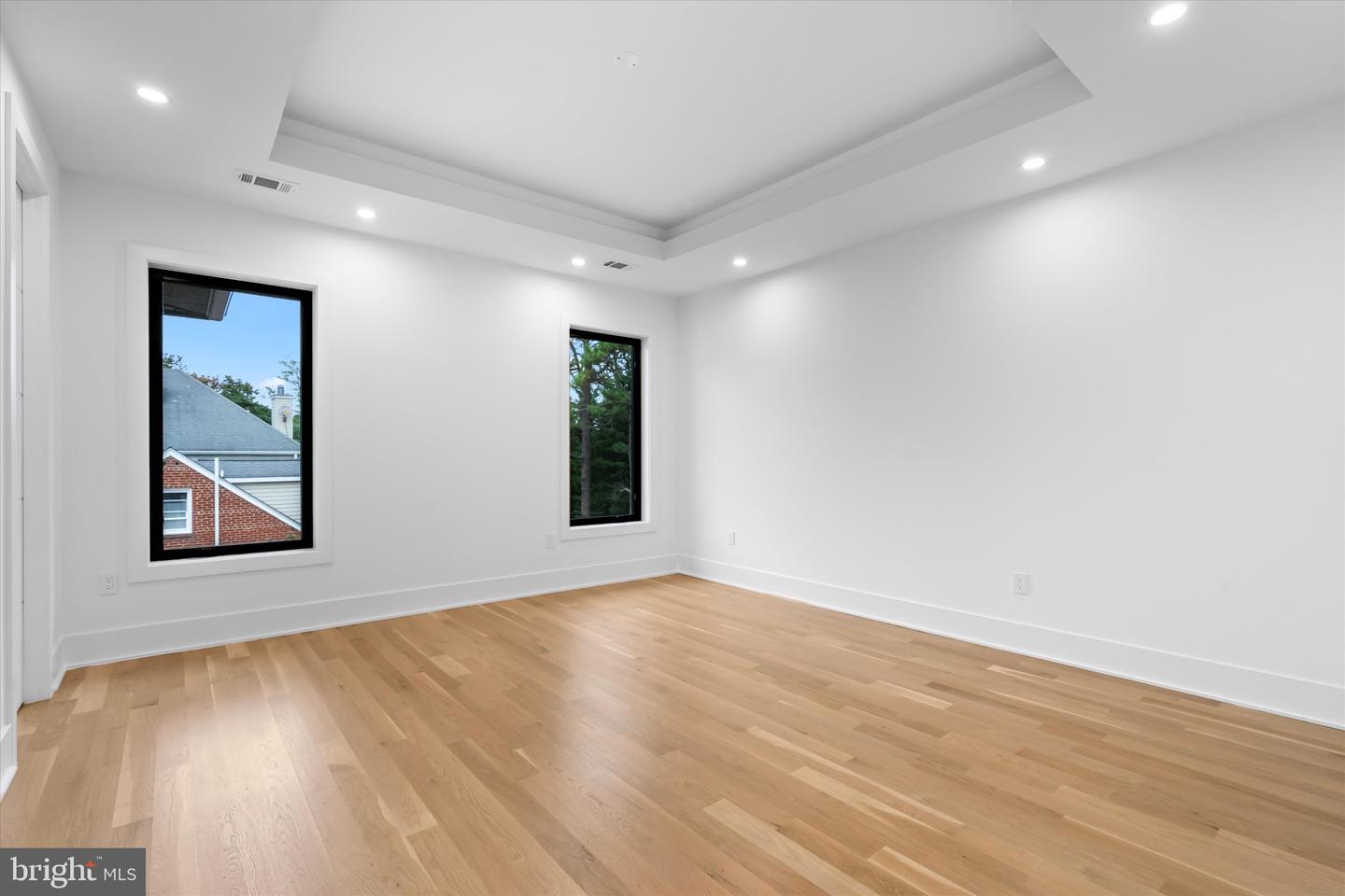 4609 WILLOW RUN DR, ANNANDALE, Virginia 22003, 7 Bedrooms Bedrooms, ,7 BathroomsBathrooms,Residential,For sale,4609 WILLOW RUN DR,VAFX2207416 MLS # VAFX2207416