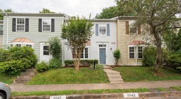 9943 CAPPERTON DR, OAKTON, Virginia 22124, 3 Bedrooms Bedrooms, ,2 BathroomsBathrooms,Residential,For sale,9943 CAPPERTON DR,VAFX2228058 MLS # VAFX2228058