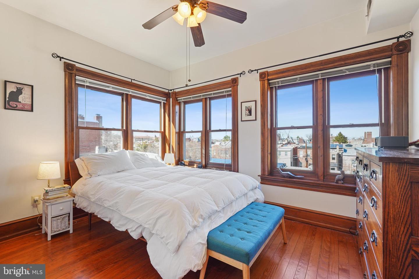 642 EAST CAPITOL ST NE, WASHINGTON, District Of Columbia 20003, 8 Bedrooms Bedrooms, ,8 BathroomsBathrooms,Residential,For sale,642 EAST CAPITOL ST NE,DCDC2191820 MLS # DCDC2191820