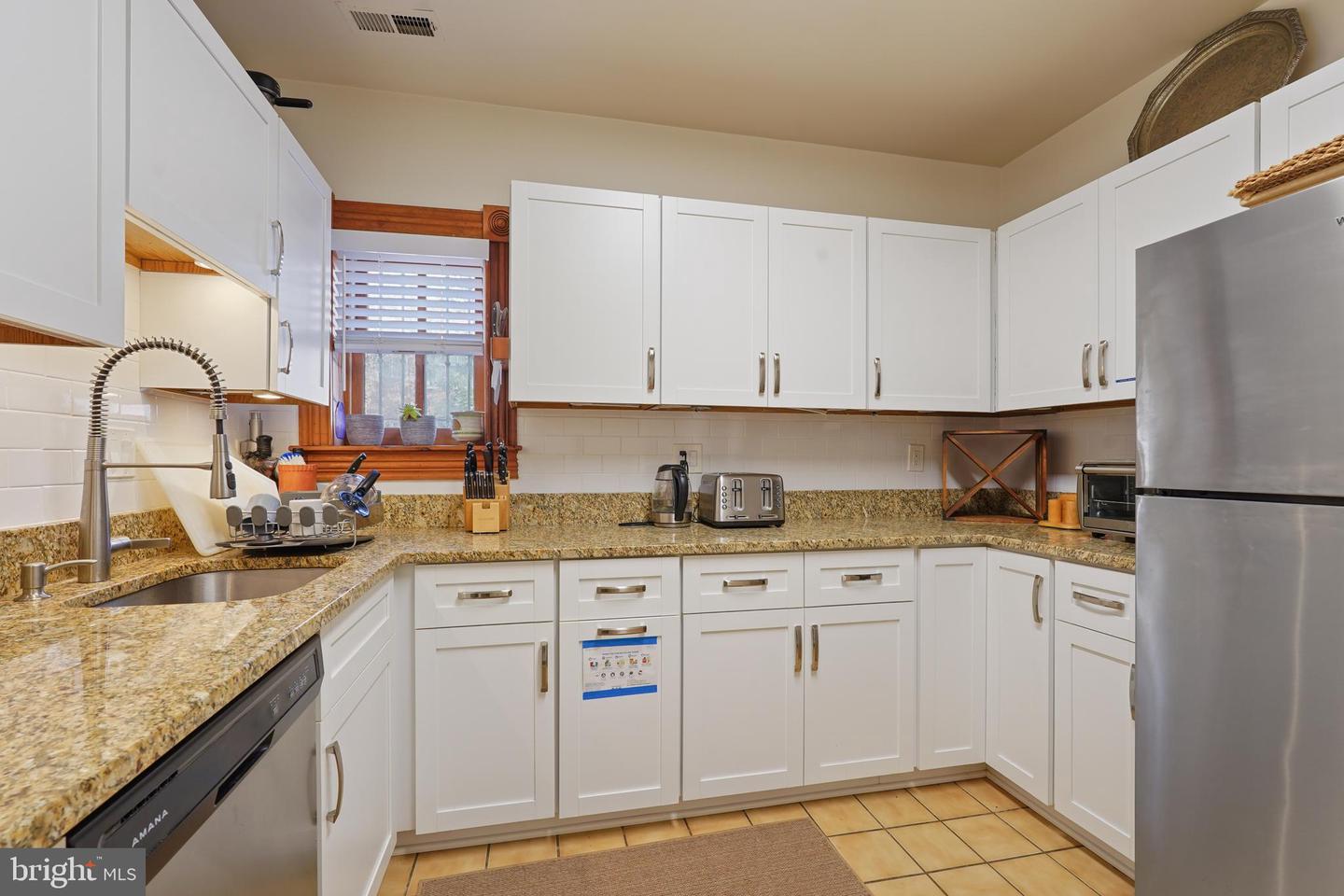 642 EAST CAPITOL ST NE, WASHINGTON, District Of Columbia 20003, 8 Bedrooms Bedrooms, ,8 BathroomsBathrooms,Residential,For sale,642 EAST CAPITOL ST NE,DCDC2191820 MLS # DCDC2191820
