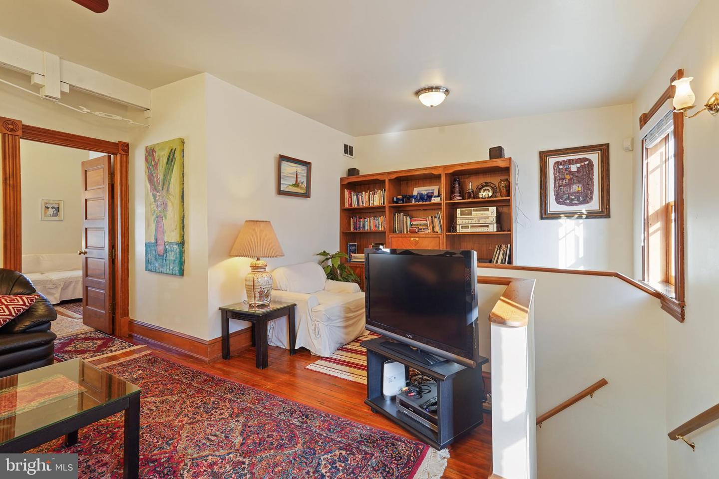 642 EAST CAPITOL ST NE, WASHINGTON, District Of Columbia 20003, 8 Bedrooms Bedrooms, ,8 BathroomsBathrooms,Residential,For sale,642 EAST CAPITOL ST NE,DCDC2191820 MLS # DCDC2191820