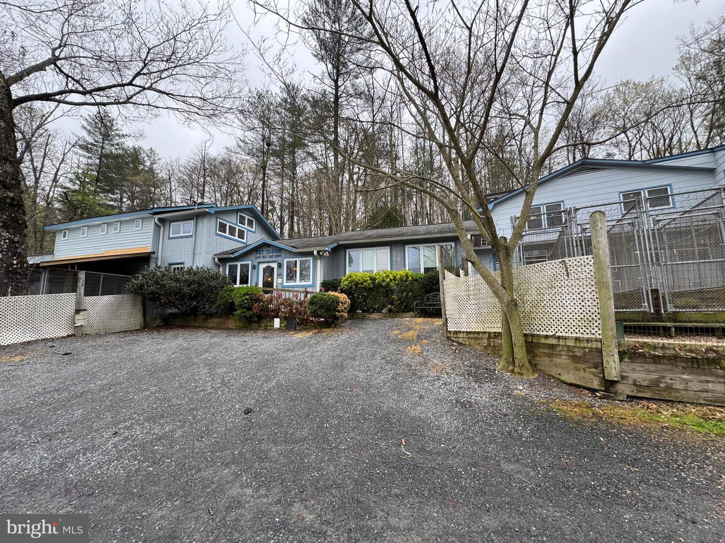 20 VICTORY LN, CASTLETON, Virginia 22716, 3 Bedrooms Bedrooms, ,3 BathroomsBathrooms,Residential,For sale,20 VICTORY LN,VARP2002004 MLS # VARP2002004
