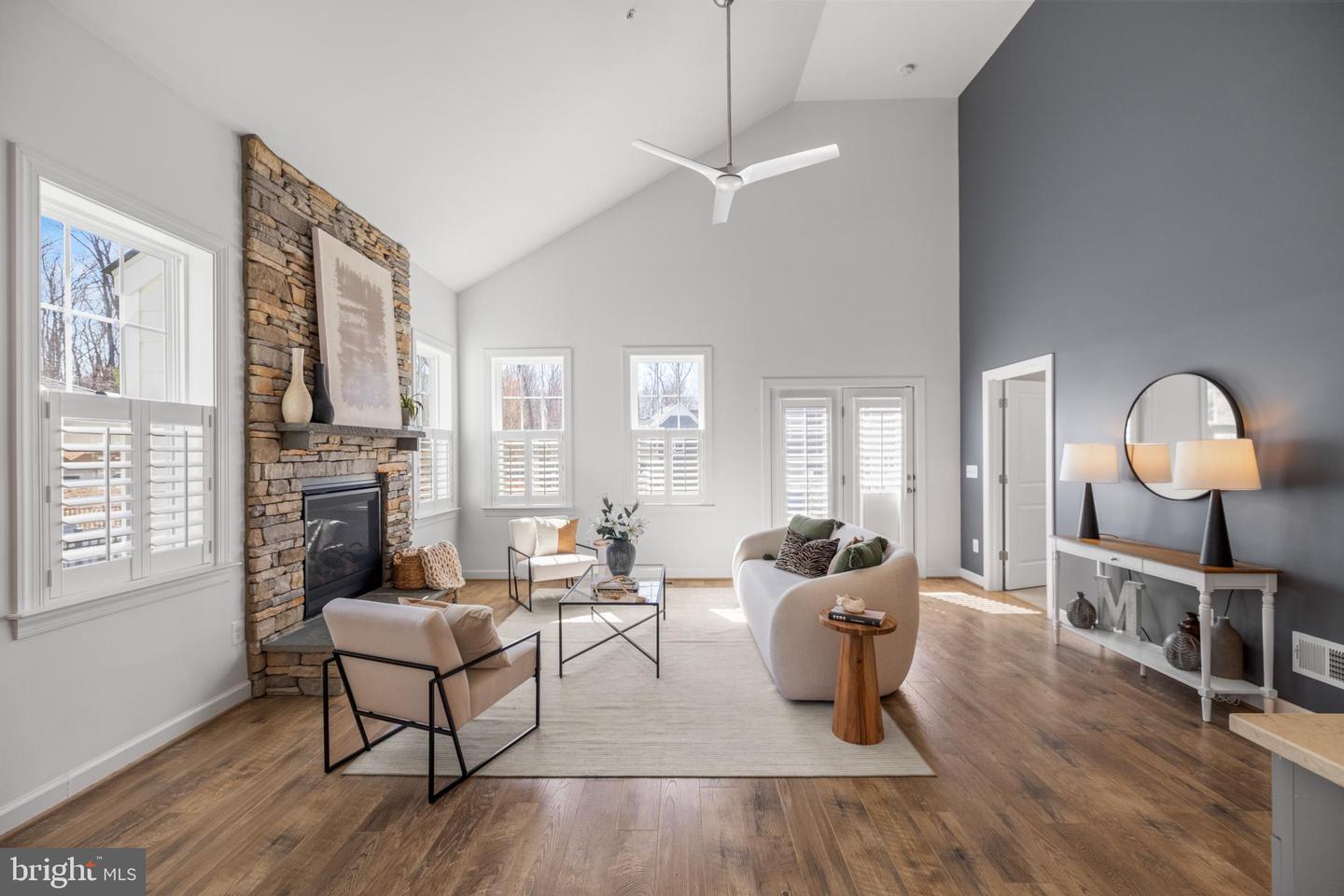 18206 THUNDERBOLT RD, DUMFRIES, Virginia 22026, 4 Bedrooms Bedrooms, 11 Rooms Rooms,3 BathroomsBathrooms,Residential,For sale,18206 THUNDERBOLT RD,VAPW2090000 MLS # VAPW2090000