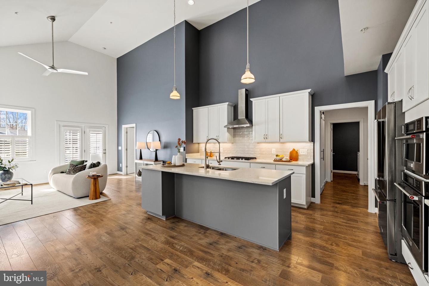 18206 THUNDERBOLT RD, DUMFRIES, Virginia 22026, 4 Bedrooms Bedrooms, 11 Rooms Rooms,3 BathroomsBathrooms,Residential,For sale,18206 THUNDERBOLT RD,VAPW2090000 MLS # VAPW2090000