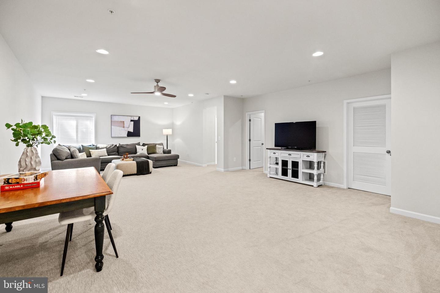 18206 THUNDERBOLT RD, DUMFRIES, Virginia 22026, 4 Bedrooms Bedrooms, 11 Rooms Rooms,3 BathroomsBathrooms,Residential,For sale,18206 THUNDERBOLT RD,VAPW2090000 MLS # VAPW2090000