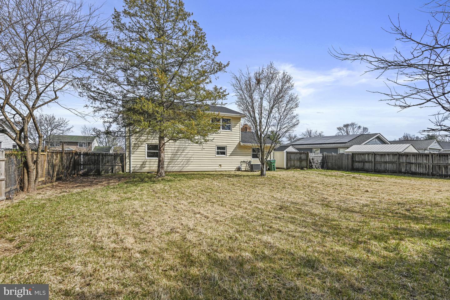 605 N YORK RD, STERLING, Virginia 20164, 5 Bedrooms Bedrooms, ,3 BathroomsBathrooms,Residential,For sale,605 N YORK RD,VALO2091686 MLS # VALO2091686