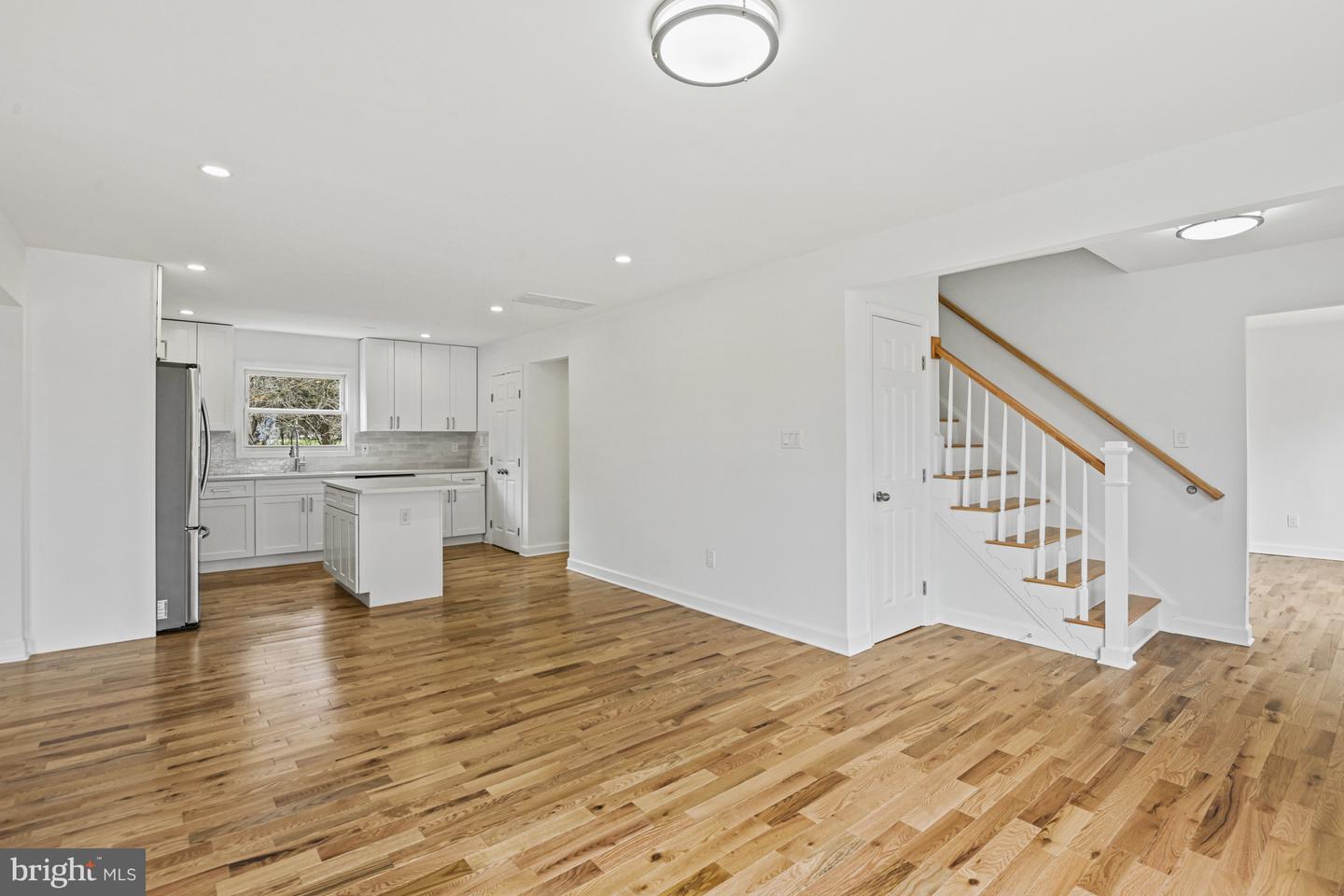 605 N YORK RD, STERLING, Virginia 20164, 5 Bedrooms Bedrooms, ,3 BathroomsBathrooms,Residential,For sale,605 N YORK RD,VALO2091686 MLS # VALO2091686